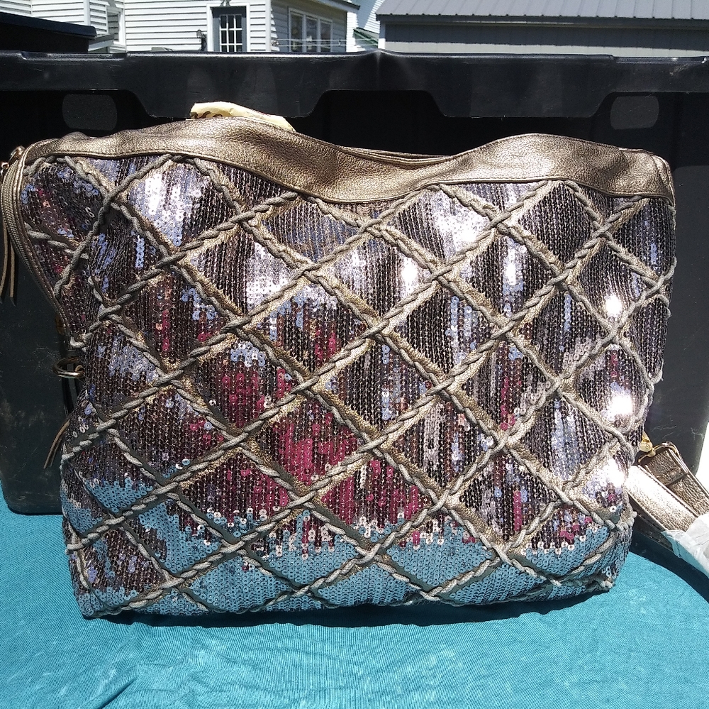 Assorted purses - Picture 12 of 16